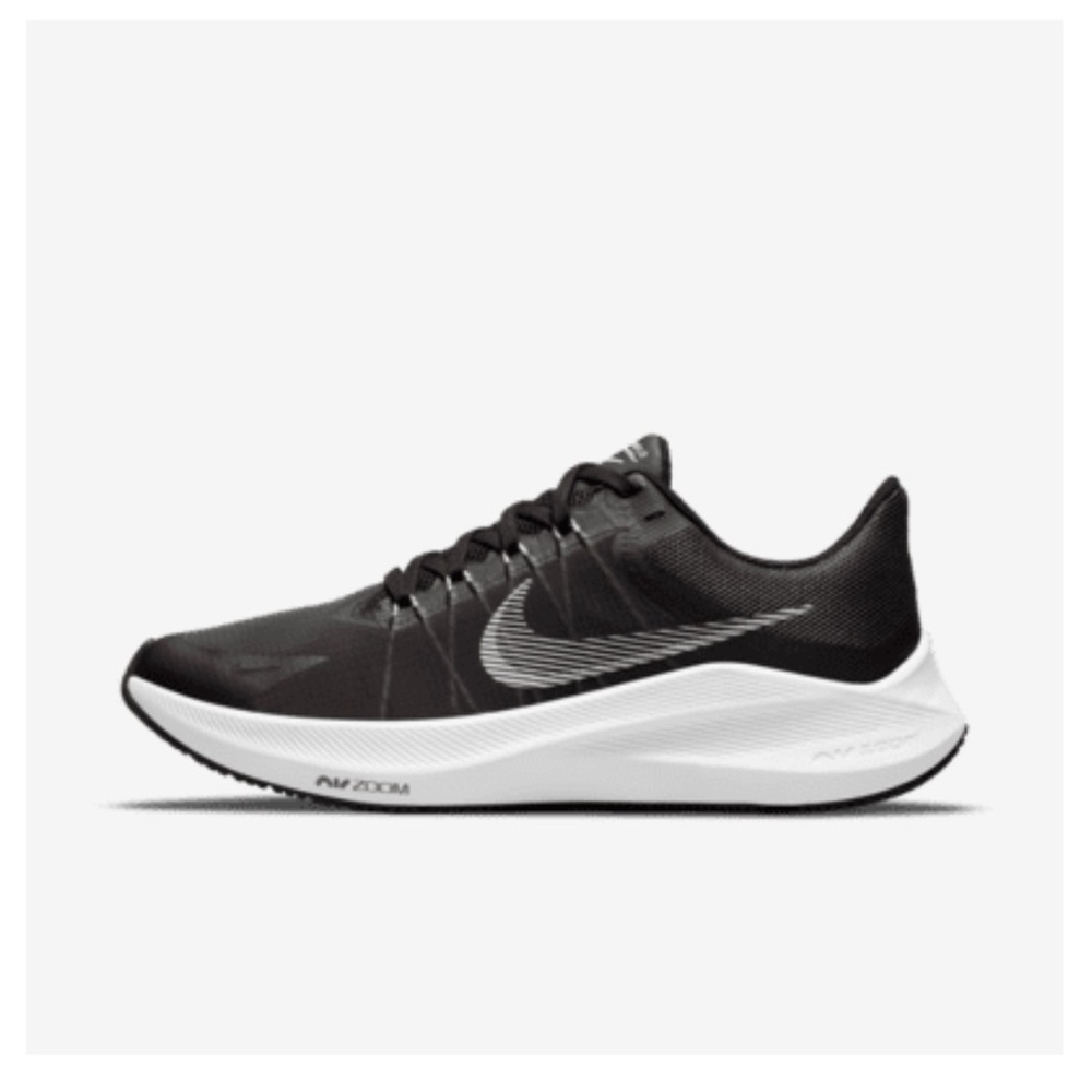 GENTLY USED Nike Winflo 8